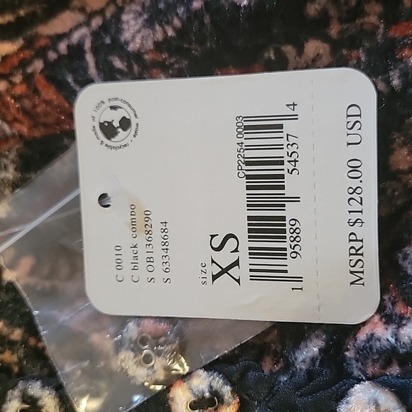 🌹NWT🌹FREE PEOPLE Dare Me Velvet  Blouse, sz XS - Picture 6 of 9